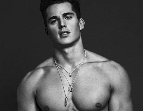 pietro boselli desnudo|Pietro Boselli Gay Porn Videos 